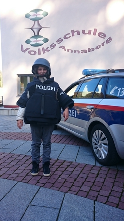 Polizisten Kennenlernen Aus Piesendorf